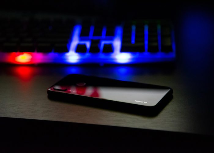 电子模拟器主界面大图，展示安卓12系统桌面在PC端的完整渲染效果，界面清晰流畅